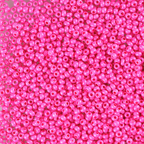 Find Pink glasperler, preciosa, intensive matte pink dyed chalkwhite, storkøb blandt vores store udvalg af  Preciosa Seed Beads hos  Beadhouse of Copenhagen i dag. Husk gratis fragt over 400kr