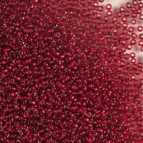 Find Røde glasperler, preciosa , silverlined ruby blandt vores store udvalg af  Preciosa Seed Beads hos  Beadhouse of Copenhagen i dag. Husk gratis fragt over 400kr