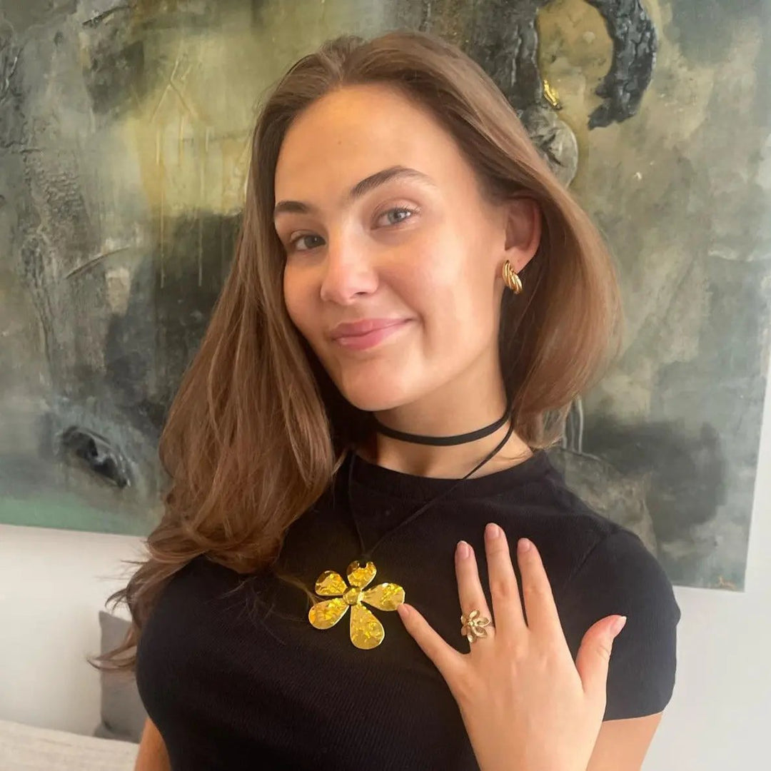 Find Fingerring, moderne blomst, forgyldt sterlingsølv blandt vores store udvalg af  Ringe hos  Beadhouse of Copenhagen i dag. Husk gratis fragt over 400kr