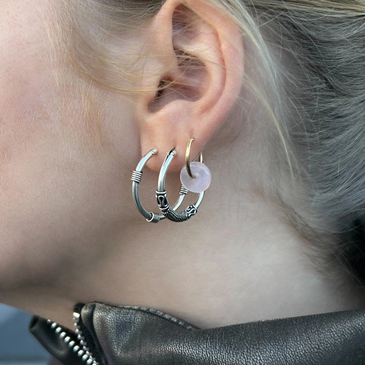 Øreringe, hoops med snoning og bølger, sterlingsølv, 22-25 mm Beadhouse of Copenhagen