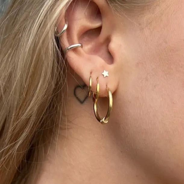 Øreringe, hoops med viklinger, forgyldt sterlingsølv 20 x 2 mm Beadhouse of Copenhagen