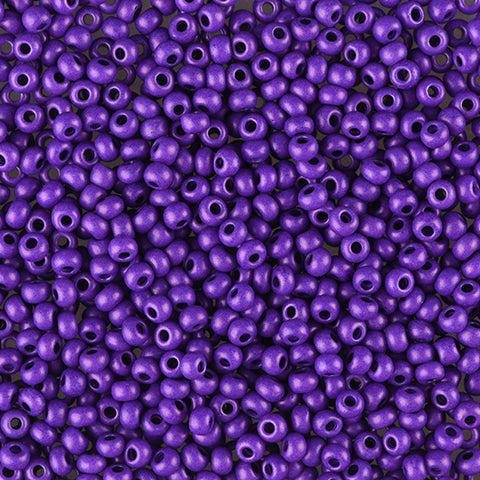 Find Lilla glasperler, preciosa, intensive violet dyed chalkwhite blandt vores store udvalg af  Preciosa Seed Beads hos  Beadhouse of Copenhagen i dag. Husk gratis fragt over 400kr