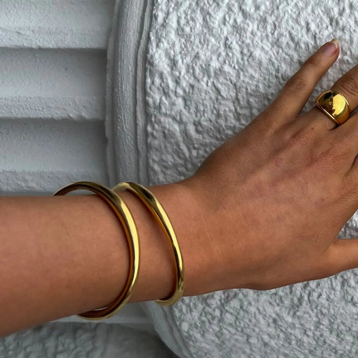 Armbånd, åben armring, 24 k forgyldt og forsølvet zamak, 17 cm, justerbar Greece