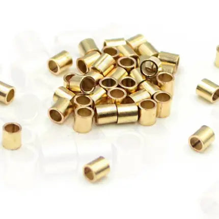 Find Wireklemmer i 24 karat forgyldt messing, crims 2x2 mm blandt vores store udvalg af  Smykkedele hos  Beadhouse of Copenhagen i dag. Husk gratis fragt over 400kr