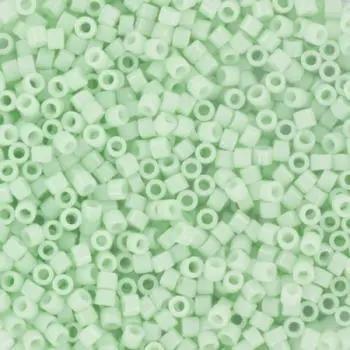 Grønne glasperler, miyuki delica beads, opaque light mint Krea