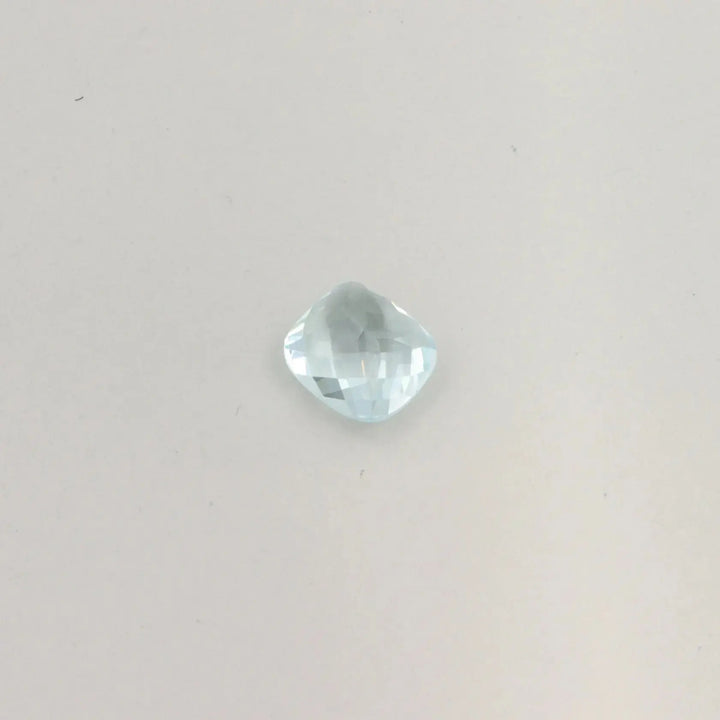 Cabochon, ædelsten, akvamarin facetteret, 7,05 ct 