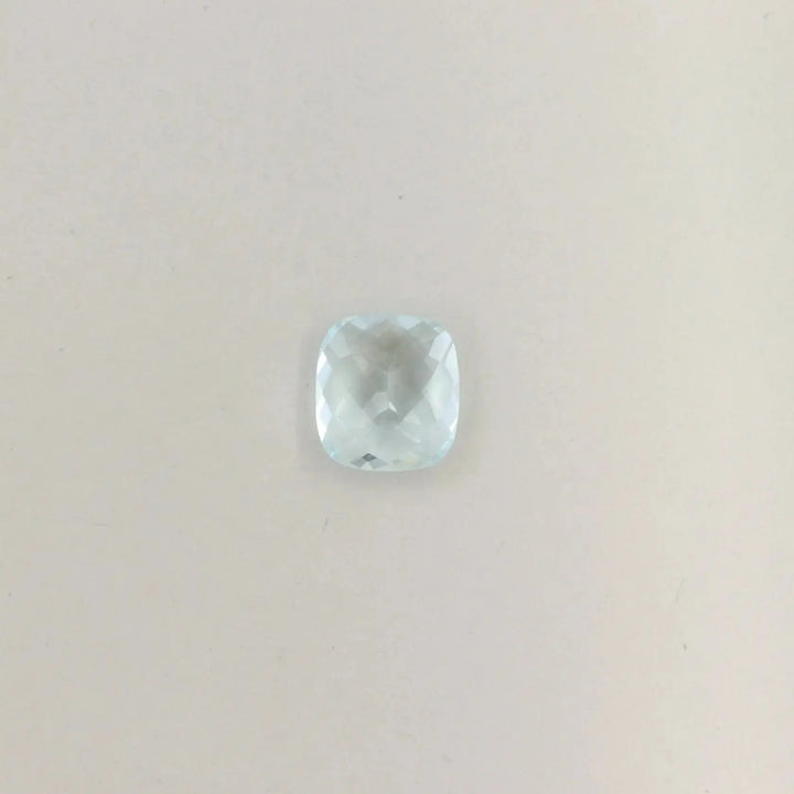 Cabochon, ædelsten, akvamarin facetteret, 7,05 ct 