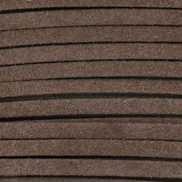 Snor, gråbrun, ruskind 3 mm x 1,5 m Tax