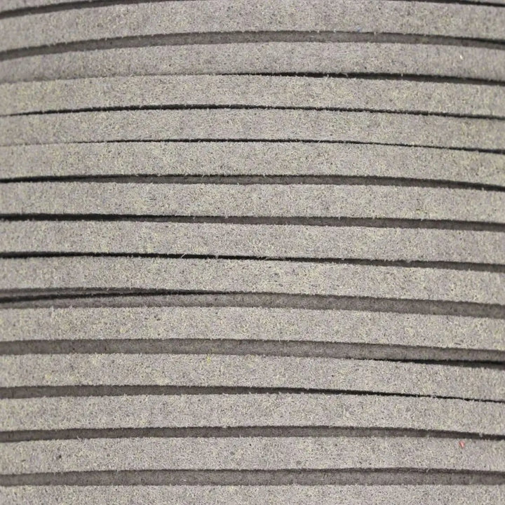 Snor, lys grå, ruskind 3 mm x 1,5 m Tax