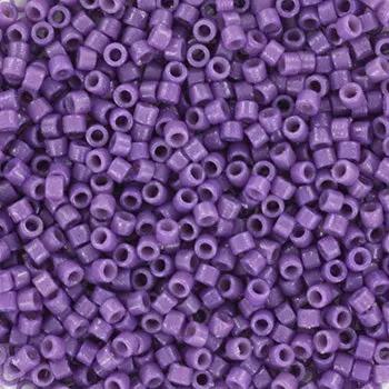Lilla glasperler, miyuki delica, duracoat opaque anemone Krea