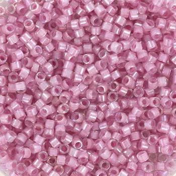 Lilla glasperler, miyuki delica beads, orchid lined crystal luster Krea