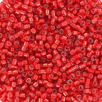Røde glasperler, miyuki delica beads, dyed red silverlined Krea