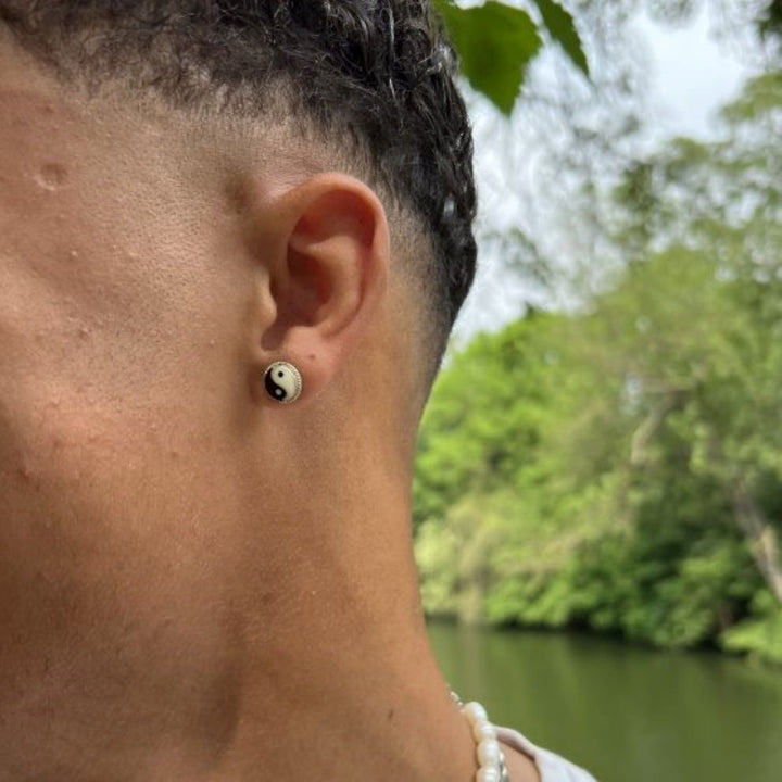 Find Øreringe, ørestikkere yin og yang af onyx og ben, sterlingsølv blandt vores store udvalg af  Øreringe hos  Beadhouse of Copenhagen i dag. Husk gratis fragt over 400kr