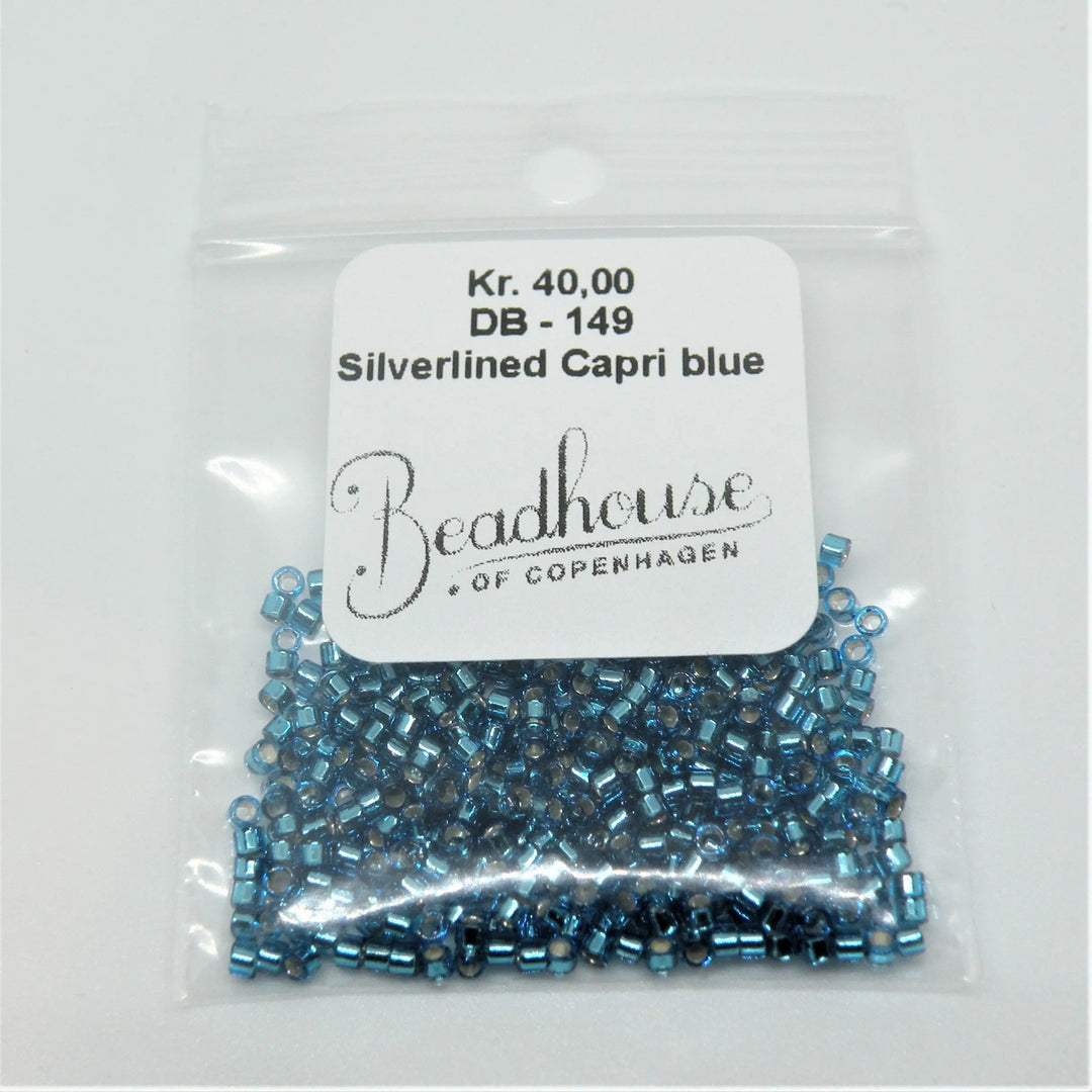 Blå glasperler, miyuki delica beads, silverlined capri blue Krea