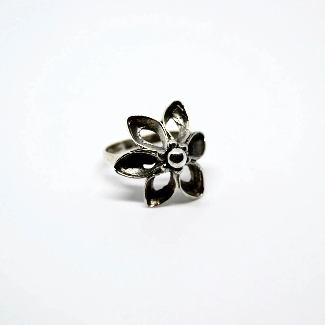Fingerring, moderne blomst, sterlingsølv 