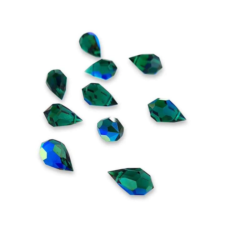 Grønne glasperler, preciosa crystal drops, emerald ab, 9 x 15 mm Beadhouse of Copenhagen