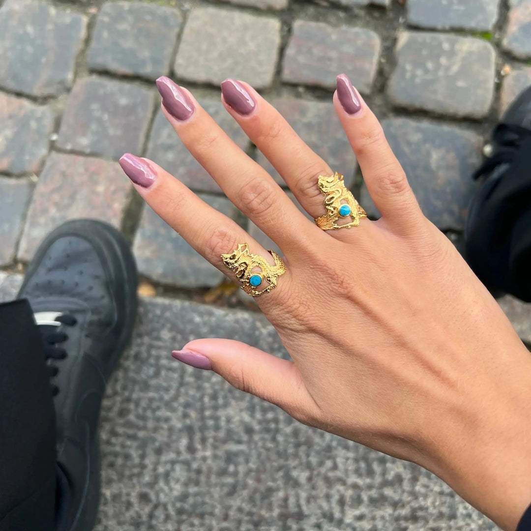 Fingerring drage i forgyldt sterlingsølv med turkis og onyx 