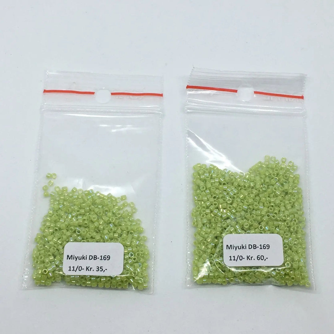 Grønne glasperler, miyuki delica beads, opaque ab chartreuse Krea