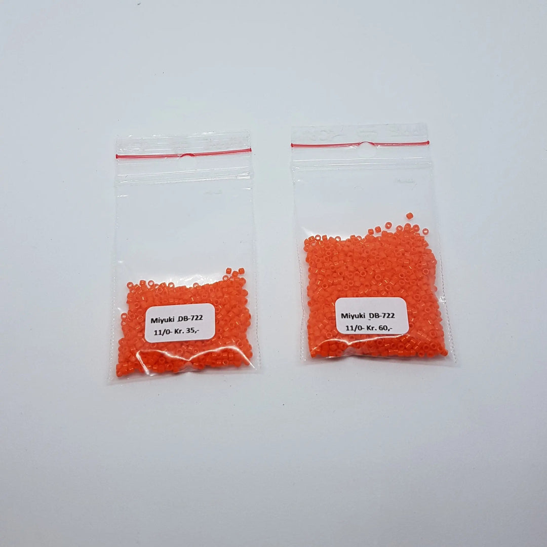 Orange glasperler, miyuki delica beads, opaque orange Krea