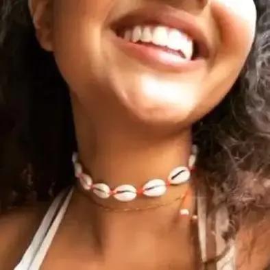 Halskæde, kauri musling choker, justerbar, flere varianter 